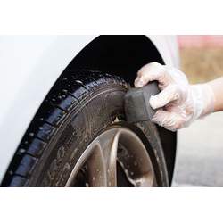 Soft99 DiGloss Kamitore Tire Brush